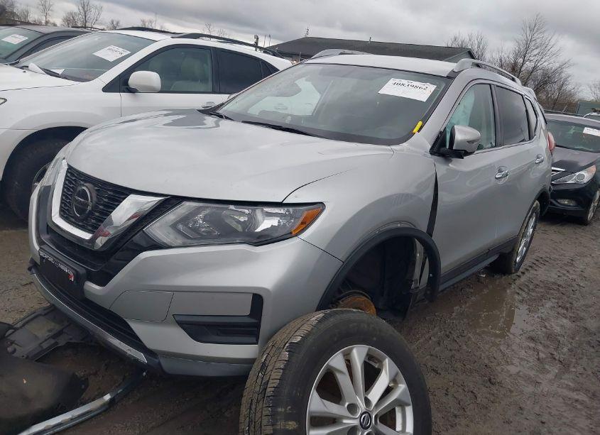Photo 2 of 2018 Nissan Rogue S (VIN 5N1AT2MV8JC840116)