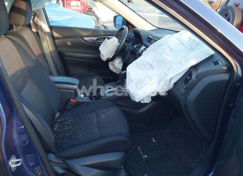 Photo 5 of 2018 Nissan Rogue SV (VIN 5N1AT2MV8JC841881)