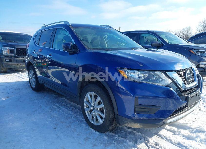 2018 Nissan Rogue SV (VIN 5N1AT2MV8JC842321) main photo