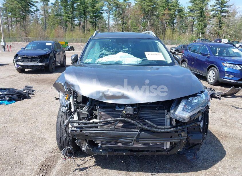 Photo 12 of 2019 Nissan Rogue SL (VIN 5N1AT2MV8KC748666)