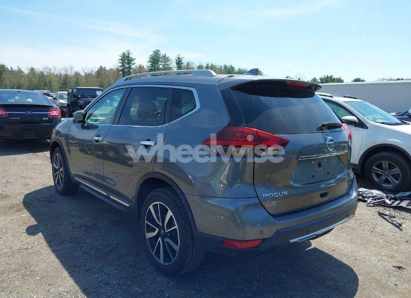 Photo 3 of 2019 Nissan Rogue SL (VIN 5N1AT2MV8KC748666)