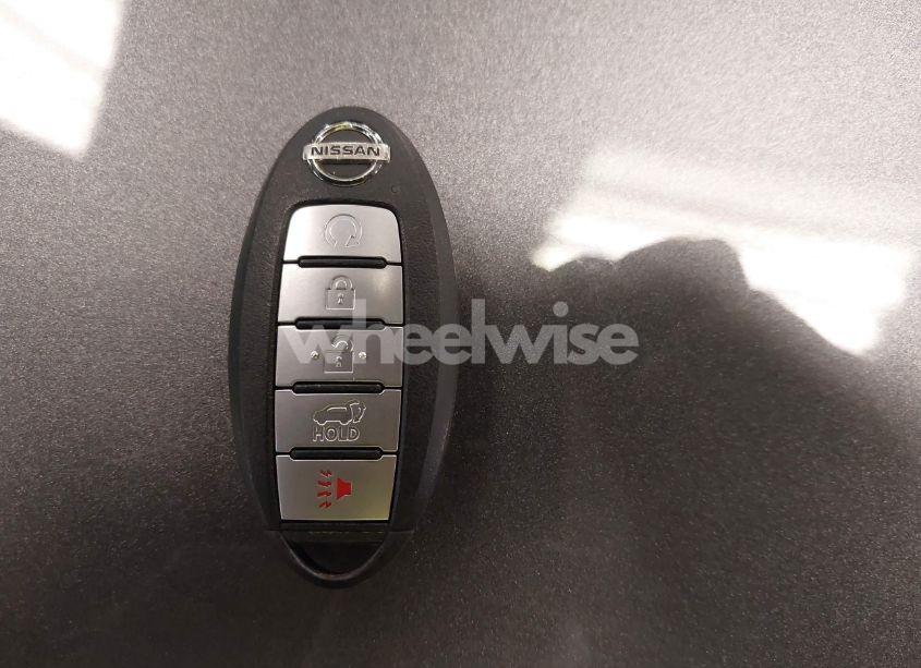 Photo 11 of 2019 Nissan Rogue SV (VIN 5N1AT2MV8KC769761)