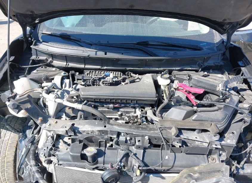 Photo 10 of 2019 Nissan Rogue S/SL/SV (VIN 5N1AT2MV8KC805707)