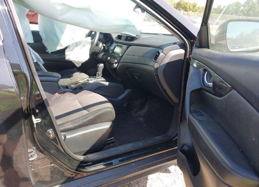 Photo 5 of 2019 Nissan Rogue S/SL/SV (VIN 5N1AT2MV8KC805707)