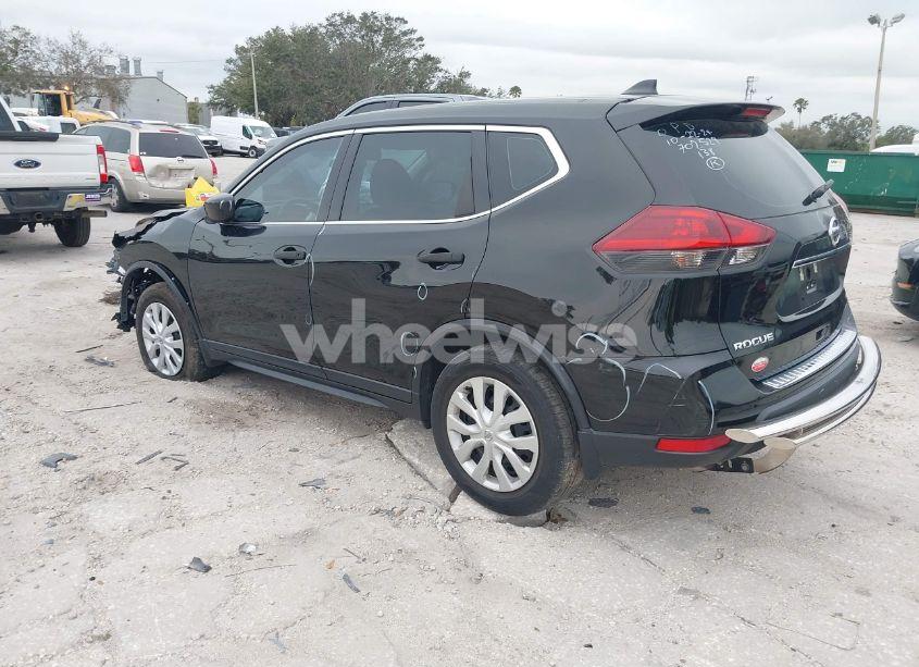 Photo 3 of 2019 Nissan Rogue S (VIN 5N1AT2MV8KC809658)