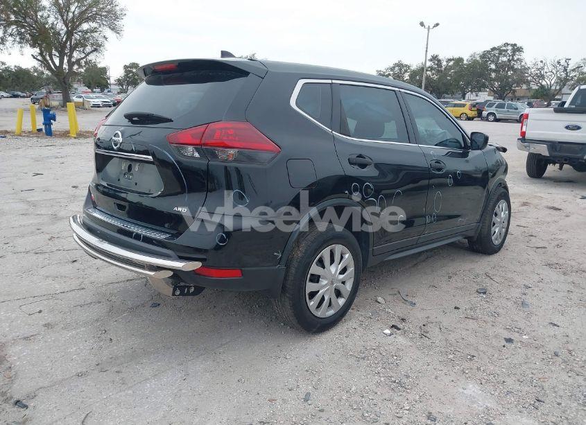 Photo 4 of 2019 Nissan Rogue S (VIN 5N1AT2MV8KC809658)