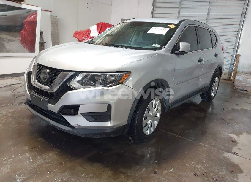 Photo 2 of 2020 Nissan Rogue S INTELLIGENT AWD (VIN 5N1AT2MV8LC713840)
