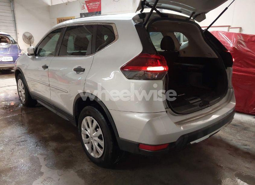 Photo 3 of 2020 Nissan Rogue S INTELLIGENT AWD (VIN 5N1AT2MV8LC713840)