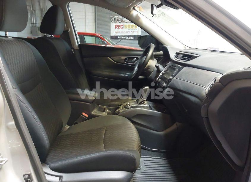 Photo 5 of 2020 Nissan Rogue S INTELLIGENT AWD (VIN 5N1AT2MV8LC713840)