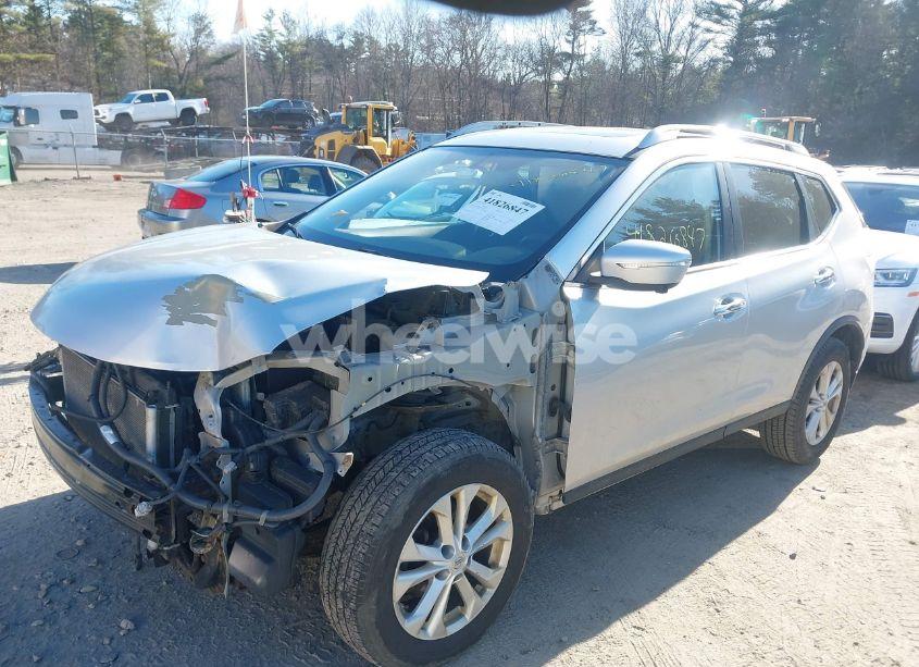 Photo 2 of 2014 Nissan Rogue SV (VIN 5N1AT2MV9EC757137)