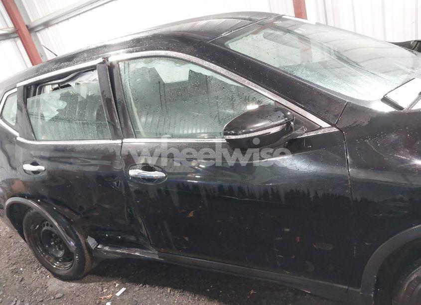 Photo 13 of 2014 Nissan Rogue S (VIN 5N1AT2MV9EC774441)