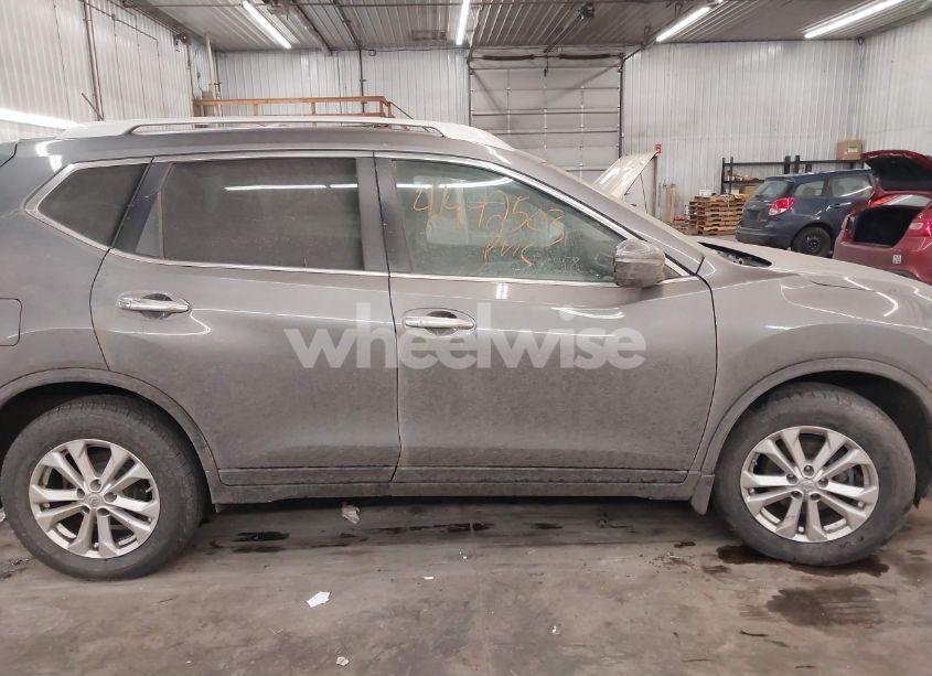 Photo 14 of 2014 Nissan Rogue SV (VIN 5N1AT2MV9EC780238)