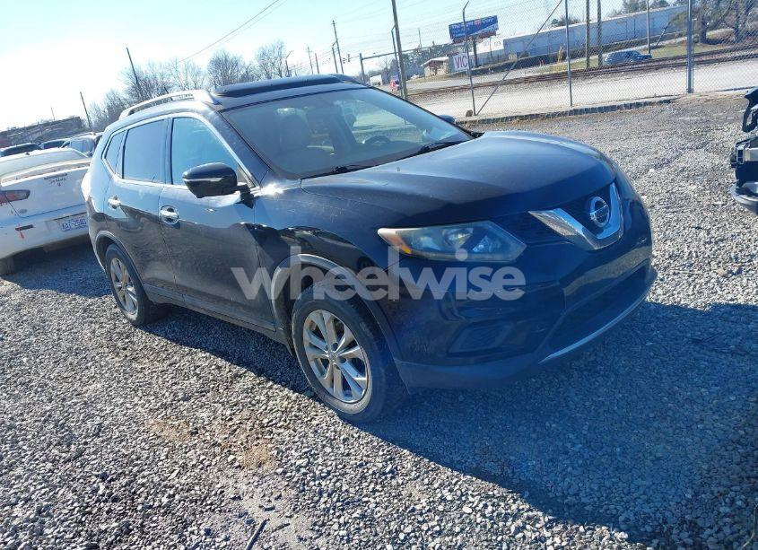 2015 Nissan Rogue SV (VIN 5N1AT2MV9FC751713) main photo