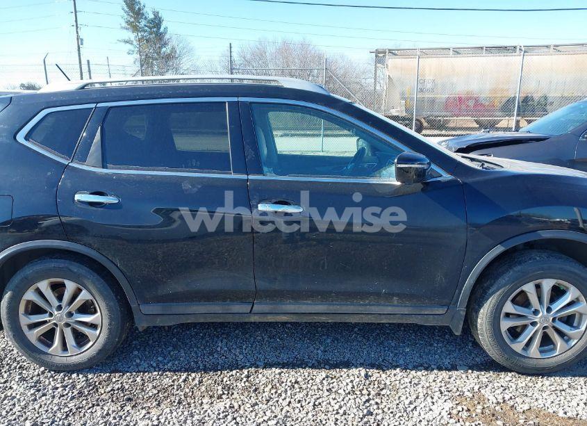 Photo 13 of 2015 Nissan Rogue SV (VIN 5N1AT2MV9FC751713)