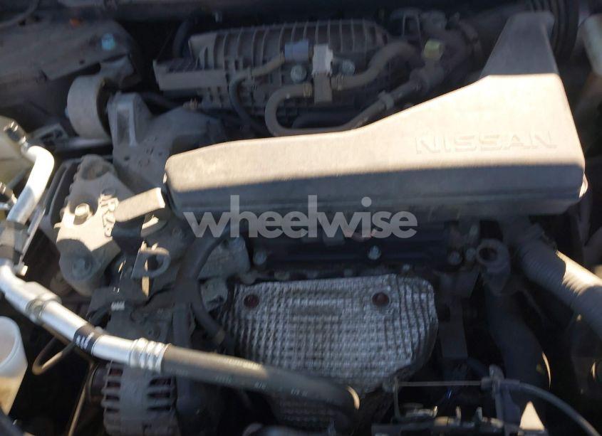 Photo 10 of 2015 Nissan Rogue SV (VIN 5N1AT2MV9FC757110)