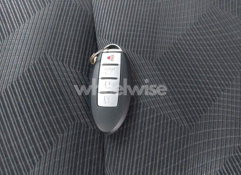 Photo 11 of 2015 Nissan Rogue SV (VIN 5N1AT2MV9FC784422)