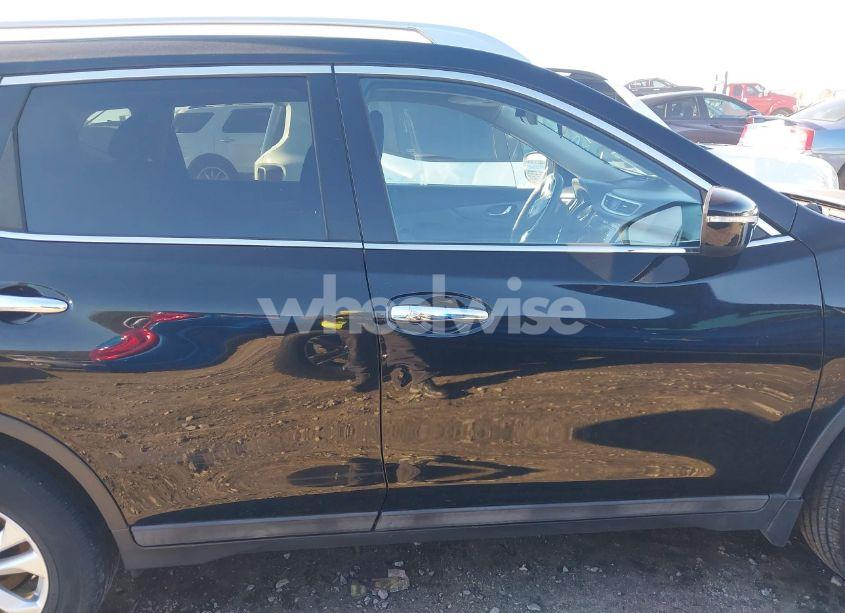 Photo 13 of 2015 Nissan Rogue SV (VIN 5N1AT2MV9FC785649)