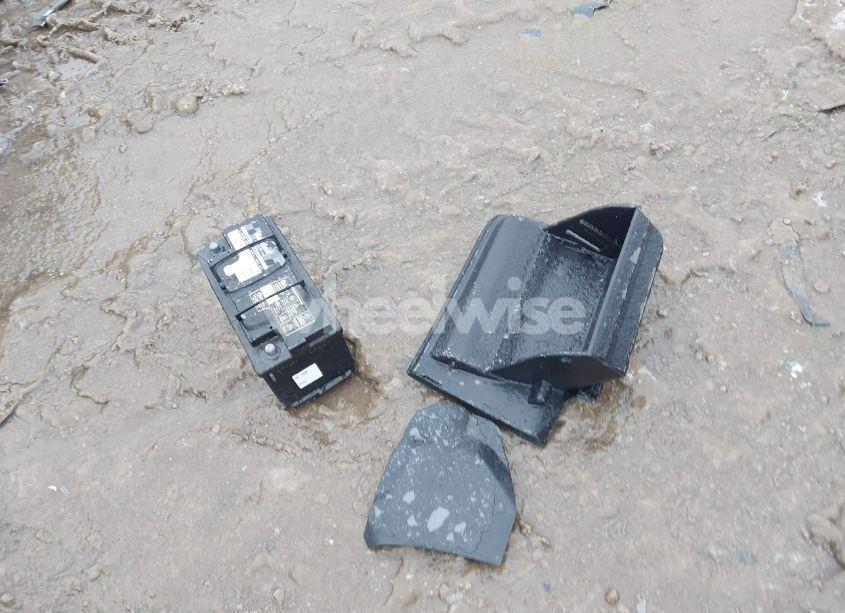 Photo 12 of 2015 Nissan Rogue SV (VIN 5N1AT2MV9FC793637)