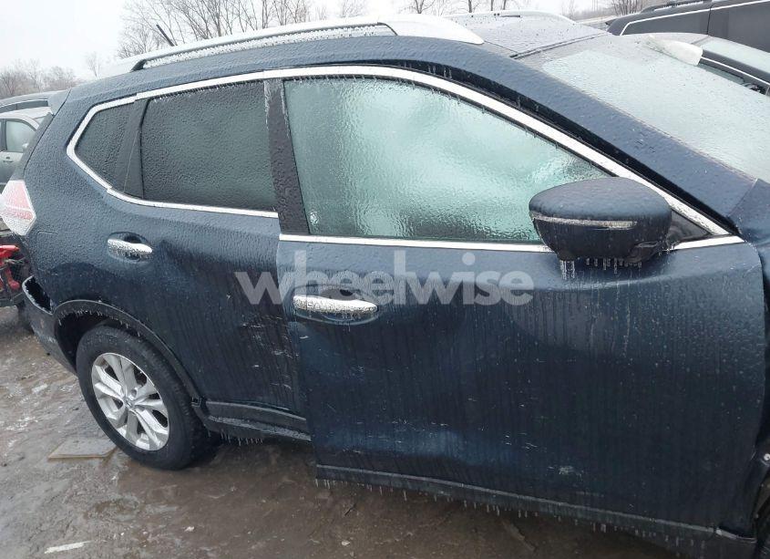 Photo 14 of 2015 Nissan Rogue SV (VIN 5N1AT2MV9FC793637)