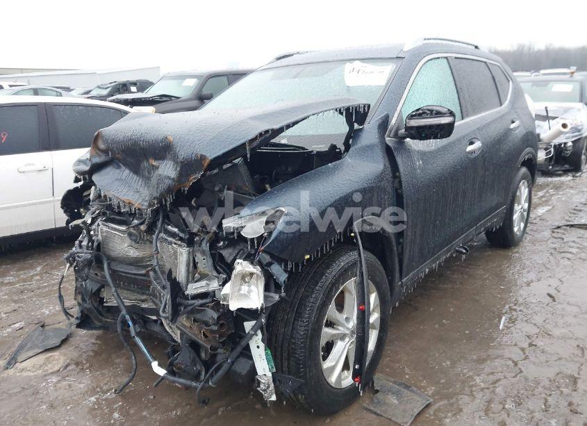 Photo 2 of 2015 Nissan Rogue SV (VIN 5N1AT2MV9FC793637)