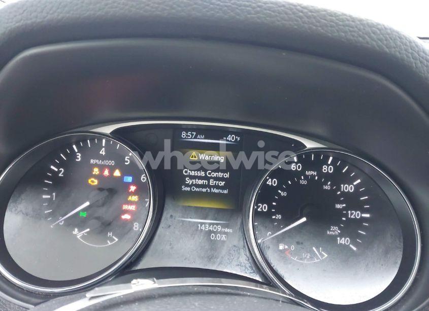 Photo 7 of 2015 Nissan Rogue SV (VIN 5N1AT2MV9FC793637)