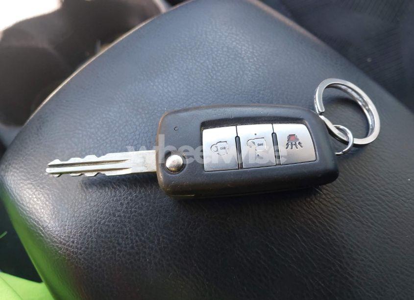 Photo 11 of 2015 Nissan Rogue S (VIN 5N1AT2MV9FC811263)