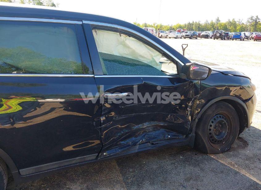 Photo 6 of 2015 Nissan Rogue S (VIN 5N1AT2MV9FC811263)