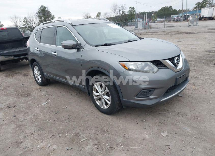 2015 Nissan Rogue SV (VIN 5N1AT2MV9FC853352) main photo
