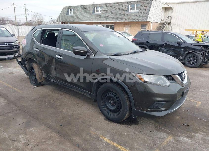 2015 Nissan Rogue S (VIN 5N1AT2MV9FC900234) main photo