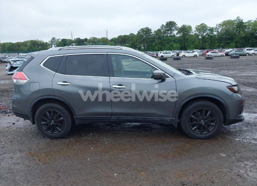 Photo 13 of 2015 Nissan Rogue SV (VIN 5N1AT2MV9FC916966)
