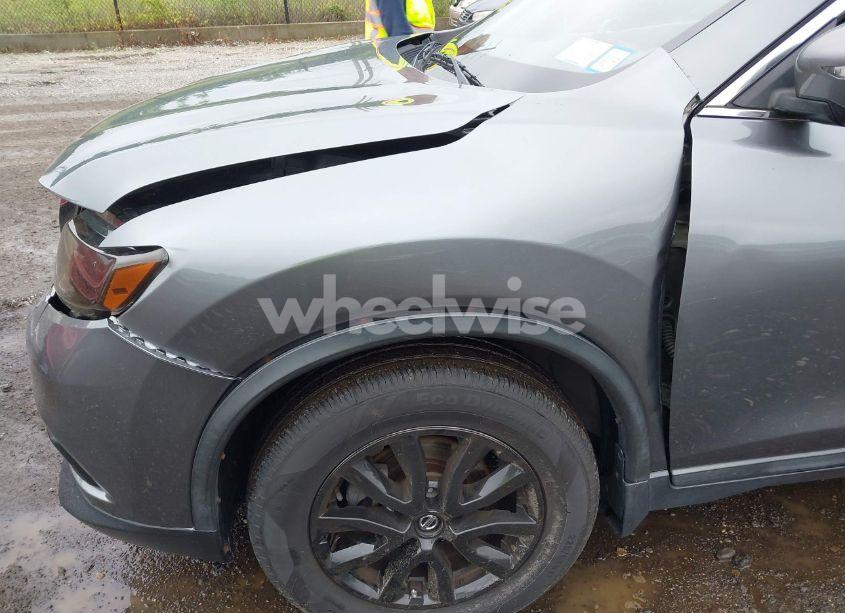 Photo 18 of 2015 Nissan Rogue SV (VIN 5N1AT2MV9FC916966)