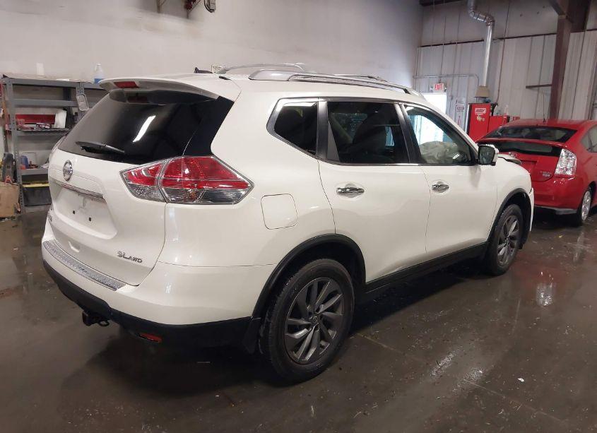 Photo 4 of 2016 Nissan Rogue SL (VIN 5N1AT2MV9GC883498)