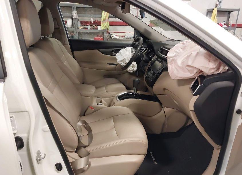 Photo 5 of 2016 Nissan Rogue SL (VIN 5N1AT2MV9GC883498)