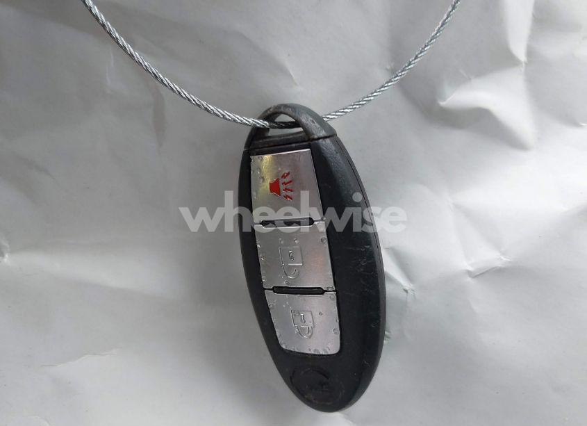 Photo 11 of 2016 Nissan Rogue SV (VIN 5N1AT2MV9GC925197)