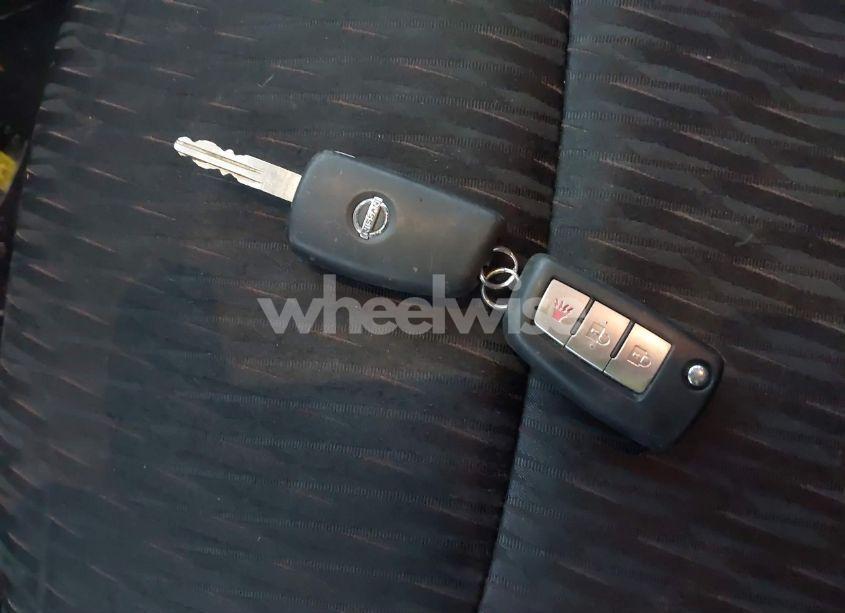 Photo 11 of 2017 Nissan Rogue S (VIN 5N1AT2MV9HC733585)