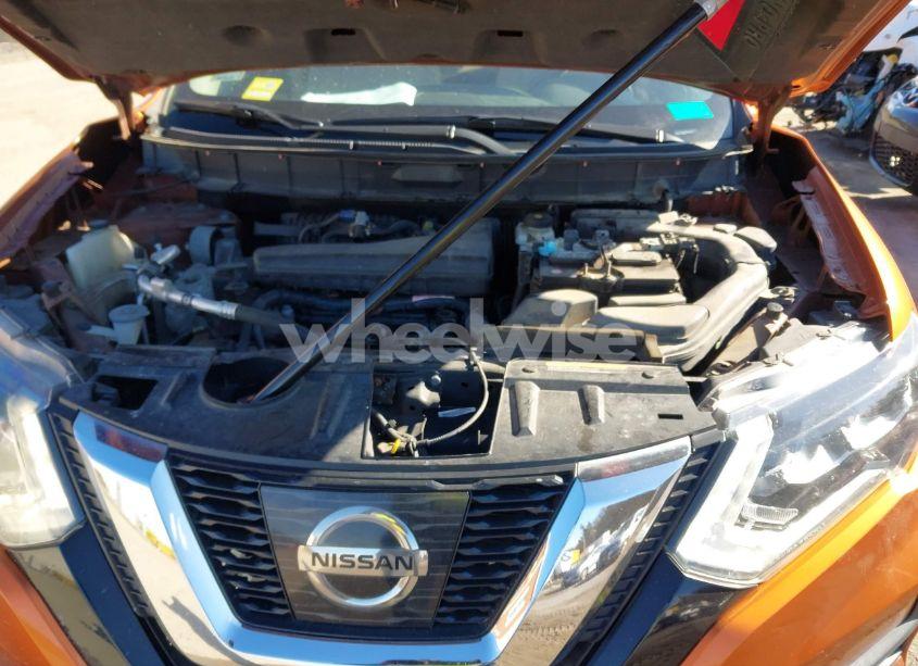 Photo 10 of 2017 Nissan Rogue SL (VIN 5N1AT2MV9HC762391)