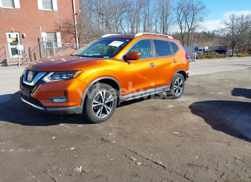 Photo 2 of 2017 Nissan Rogue SL (VIN 5N1AT2MV9HC762391)