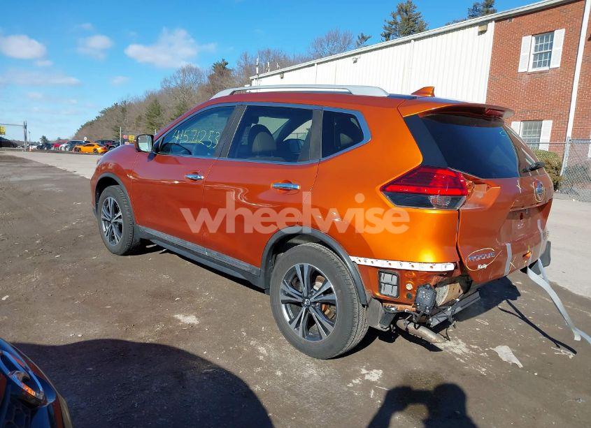 Photo 3 of 2017 Nissan Rogue SL (VIN 5N1AT2MV9HC762391)