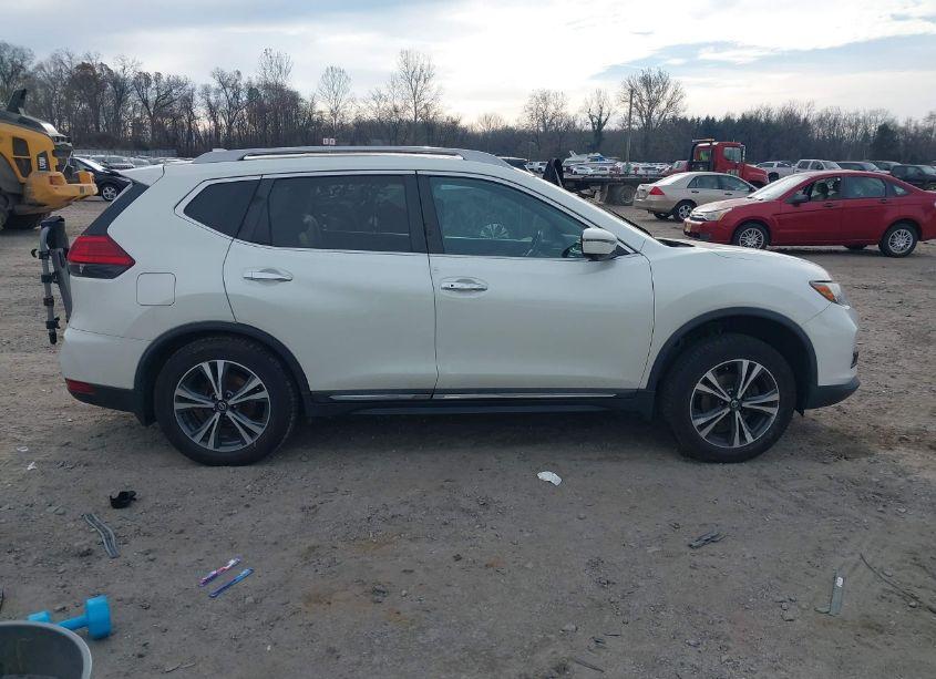 Photo 13 of 2017 Nissan Rogue SL (VIN 5N1AT2MV9HC779739)