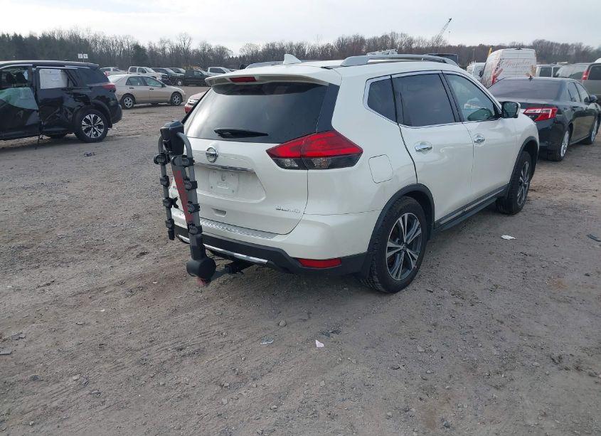 Photo 4 of 2017 Nissan Rogue SL (VIN 5N1AT2MV9HC779739)
