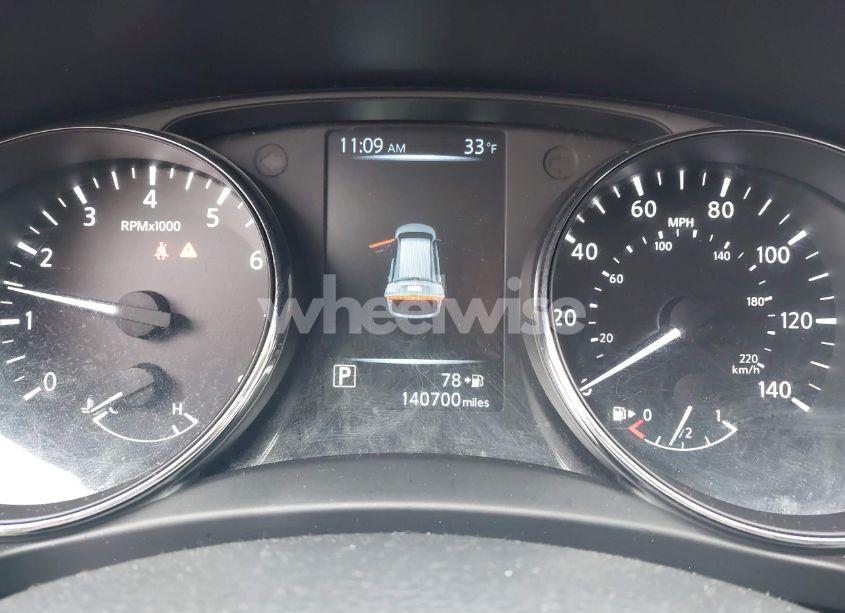 Photo 7 of 2017 Nissan Rogue SV (VIN 5N1AT2MV9HC803053)