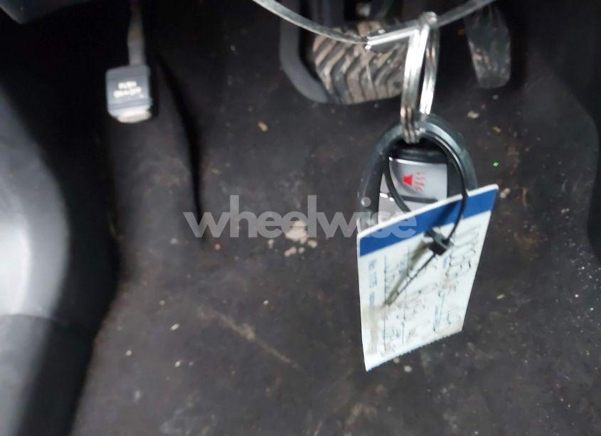 Photo 11 of 2017 Nissan Rogue SV (VIN 5N1AT2MV9HC808365)