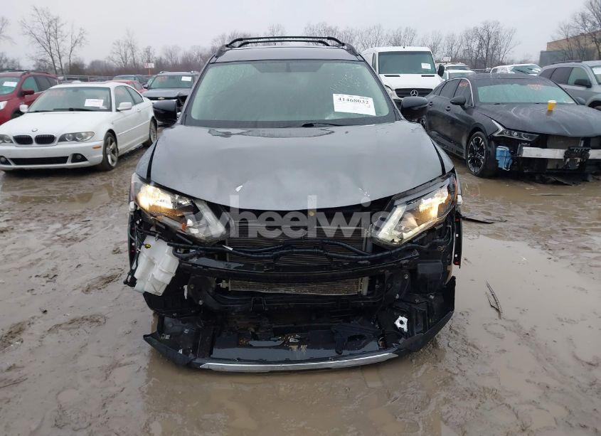 Photo 13 of 2017 Nissan Rogue SV (VIN 5N1AT2MV9HC808365)