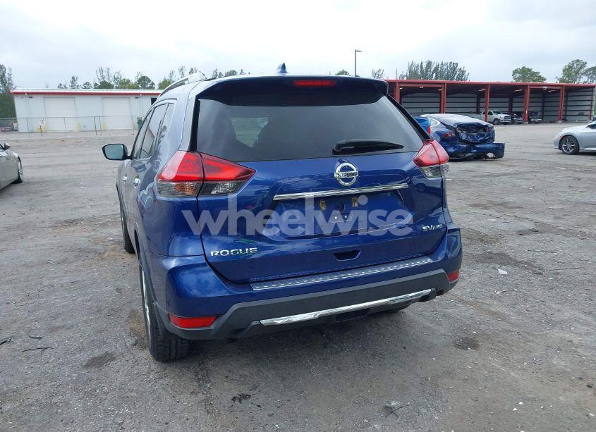 Photo 12 of 2017 Nissan Rogue SV (VIN 5N1AT2MV9HC874091)