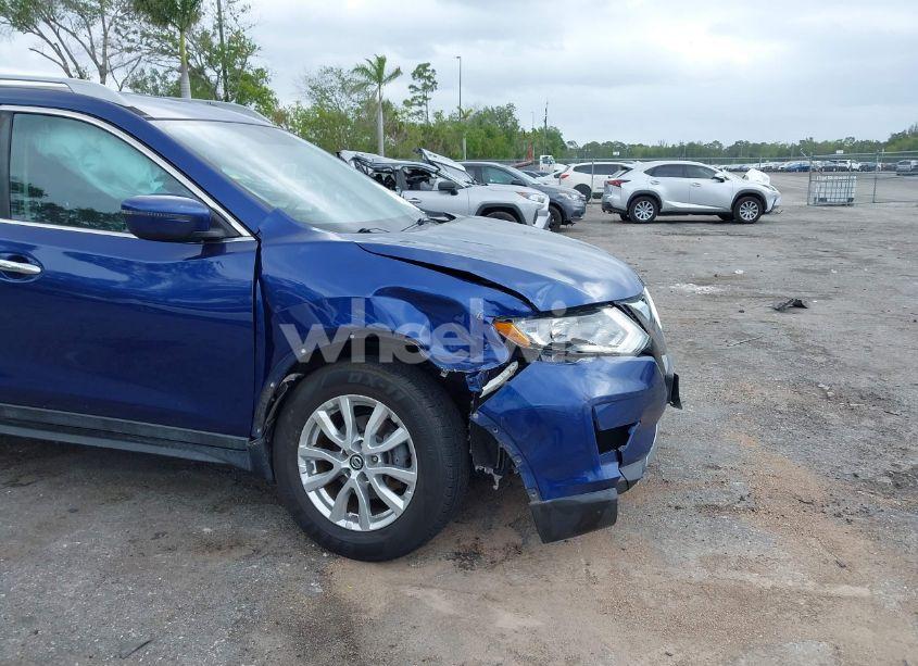 Photo 6 of 2017 Nissan Rogue SV (VIN 5N1AT2MV9HC874091)