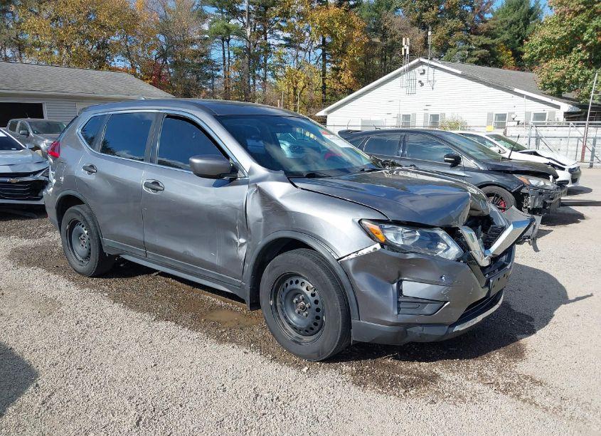 2017 Nissan Rogue S (VIN 5N1AT2MV9HC892199) main photo