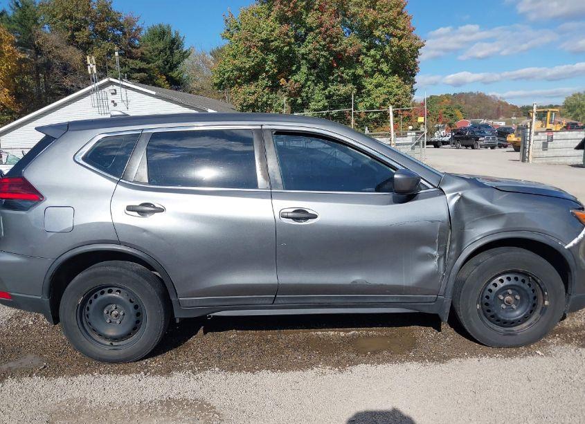 Photo 13 of 2017 Nissan Rogue S (VIN 5N1AT2MV9HC892199)
