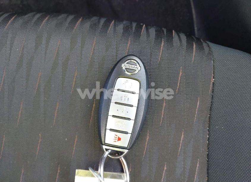 Photo 11 of 2018 Nissan Rogue SV (VIN 5N1AT2MV9JC709972)