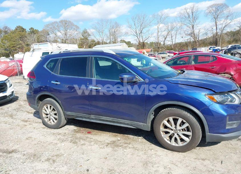 Photo 13 of 2018 Nissan Rogue SV (VIN 5N1AT2MV9JC709972)