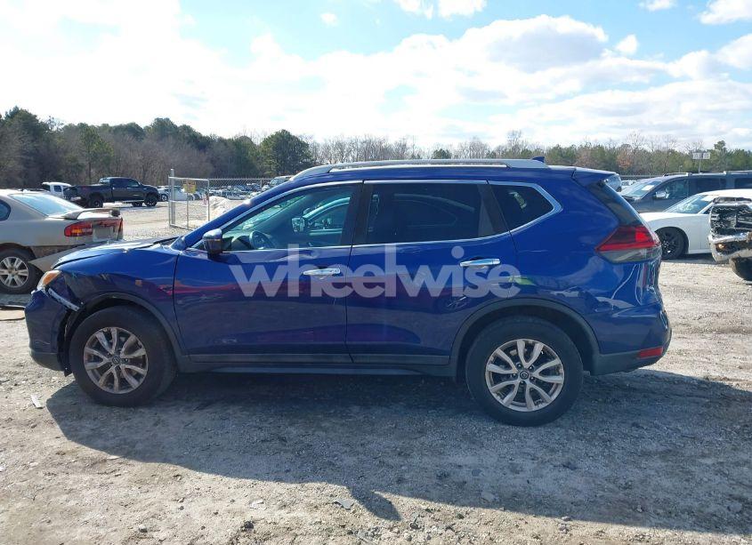 Photo 14 of 2018 Nissan Rogue SV (VIN 5N1AT2MV9JC709972)